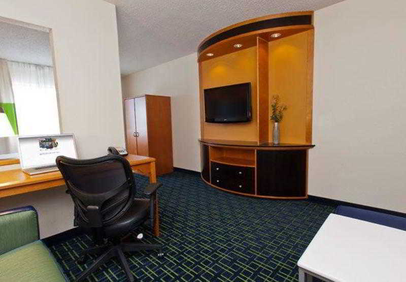 Fairfield Inn & Suites By Marriott Champaign Luaran gambar